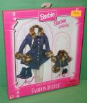 Mattel - Barbie - Fashion Avenue - Matchin' Styles - Barbie & Kelly - Coats with Fur - Outfit